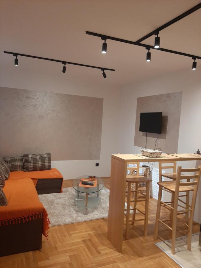 Belmir Apartment Mali Mokri Lug Екстериор снимка