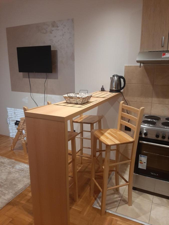 Belmir Apartment Mali Mokri Lug Екстериор снимка