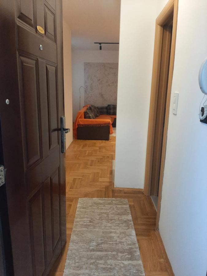 Belmir Apartment Mali Mokri Lug Екстериор снимка